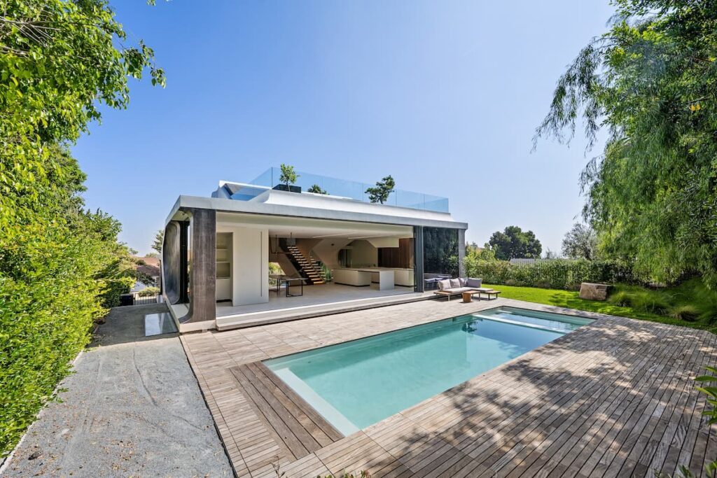 Why You Should Invest in Real Estate Early