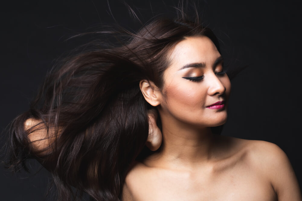 7 Expert Tips To Keep Your Hair Healthy And Shiny