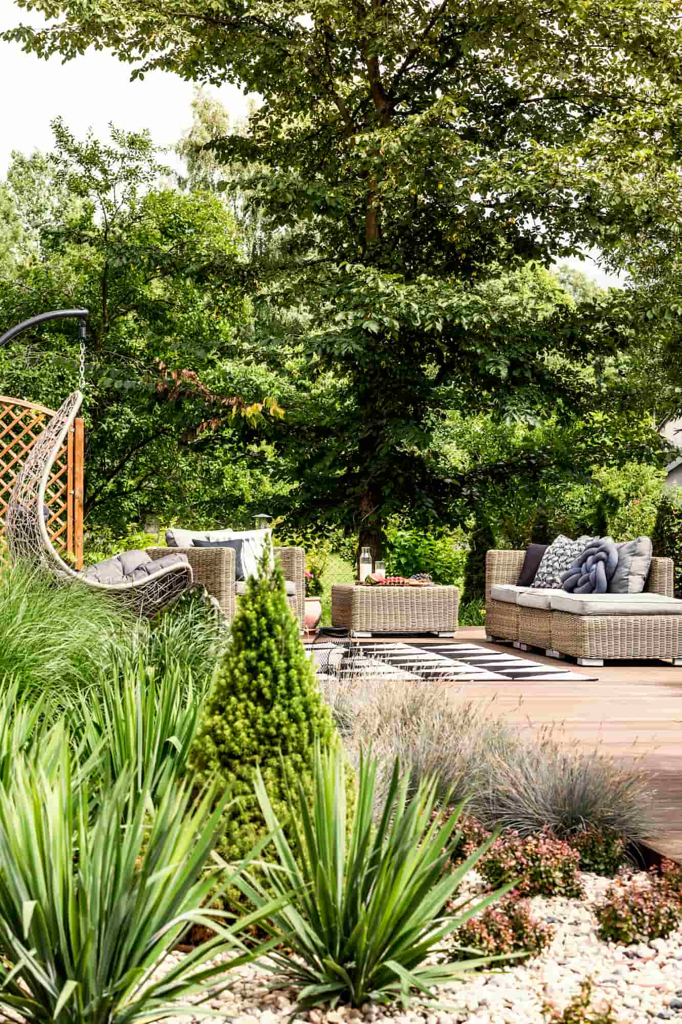 outdoor-living-space-with-cozy-furniture-on-deck-2026-09-22-18-23-00-utc