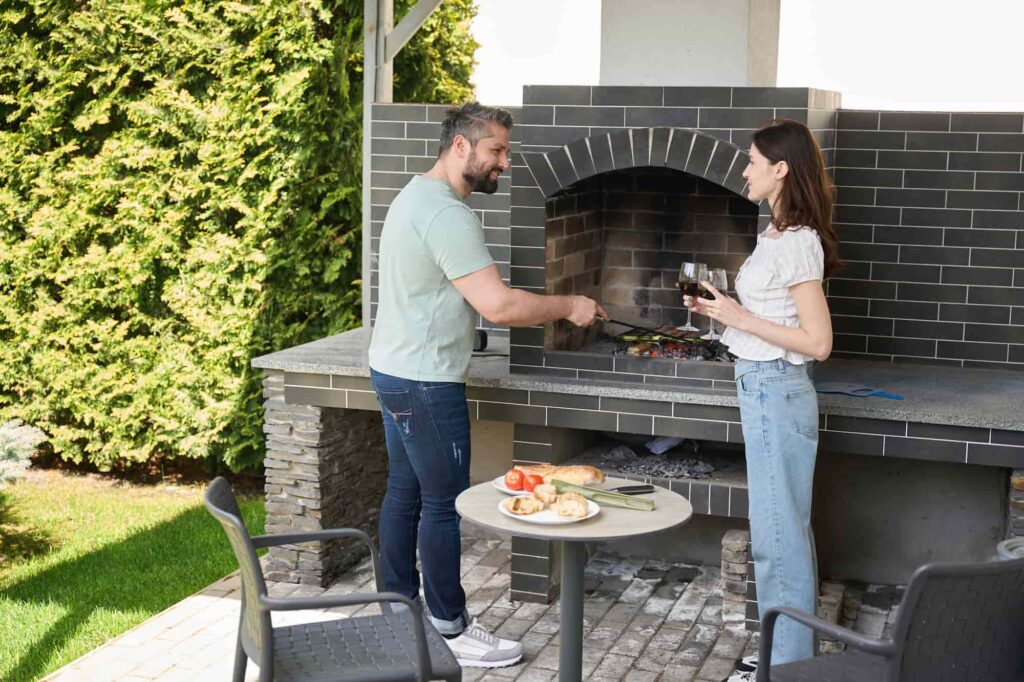 Planning an Outdoor Kitchen for Entertaining