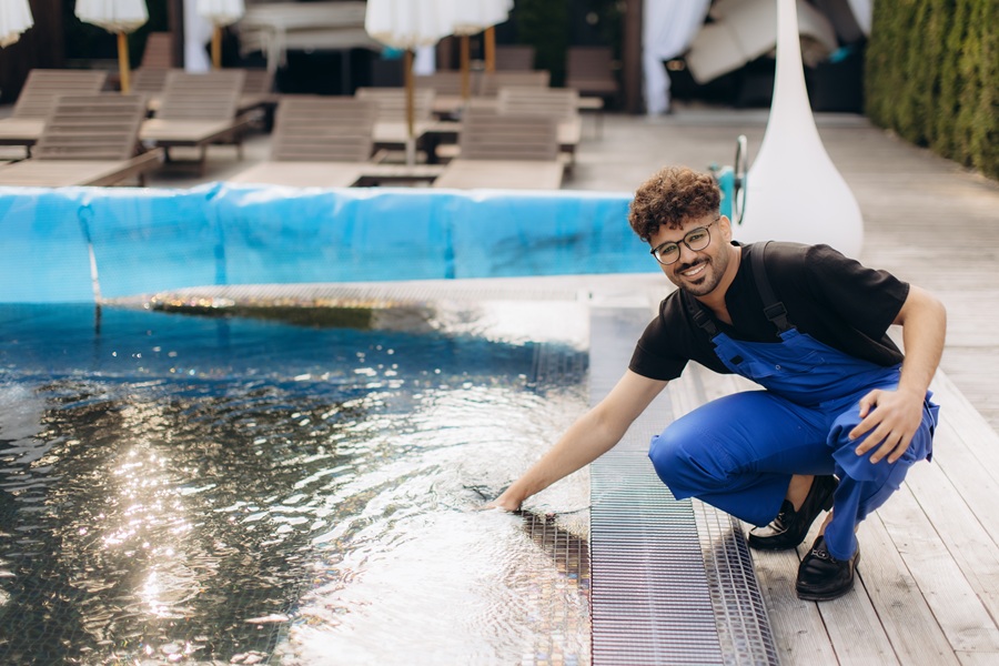 How To Maintain A Healthy Swimming Pool