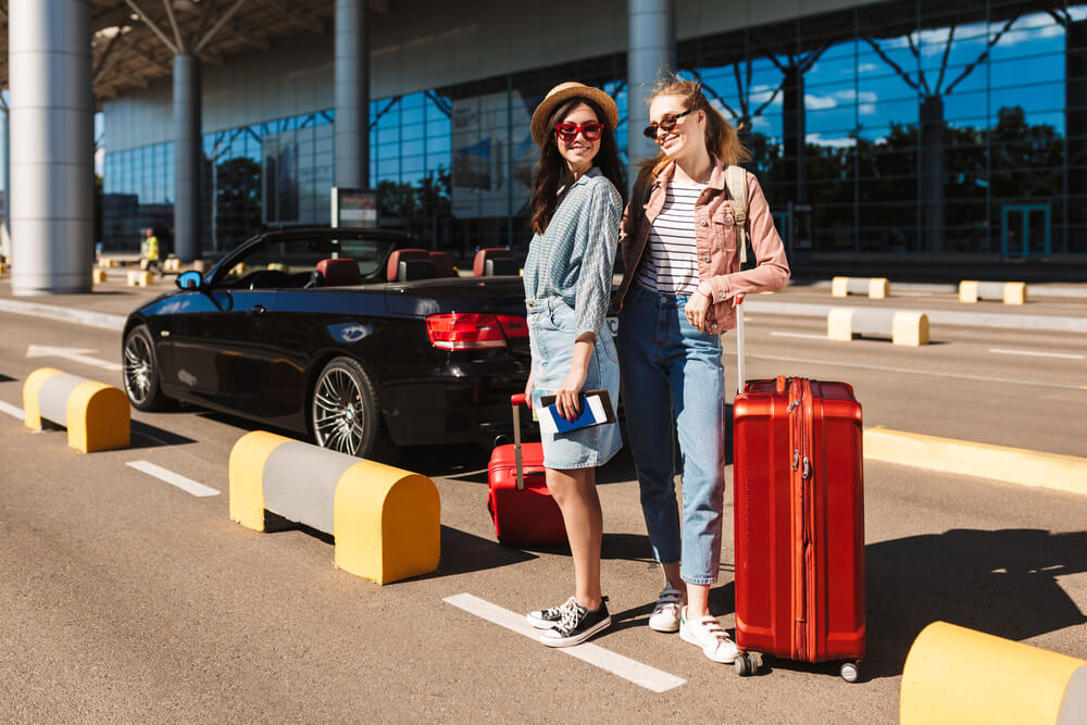 Airport Transfer vs. Ride Sharing: Which Is Better?