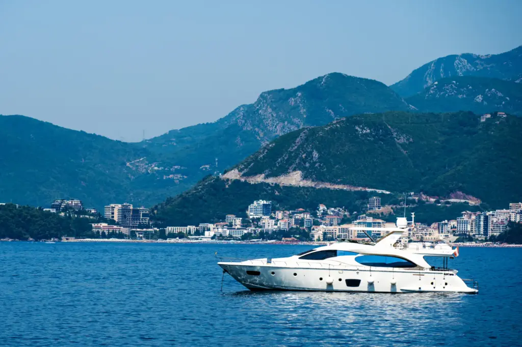 Best Private Yacht Charter Guide