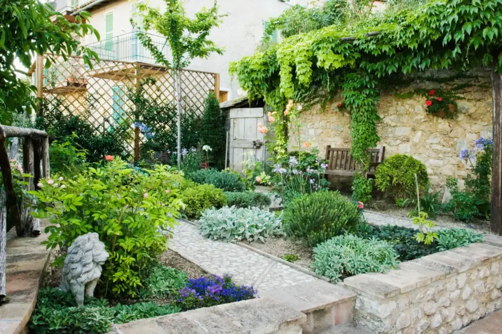 Small Landscape Solutions