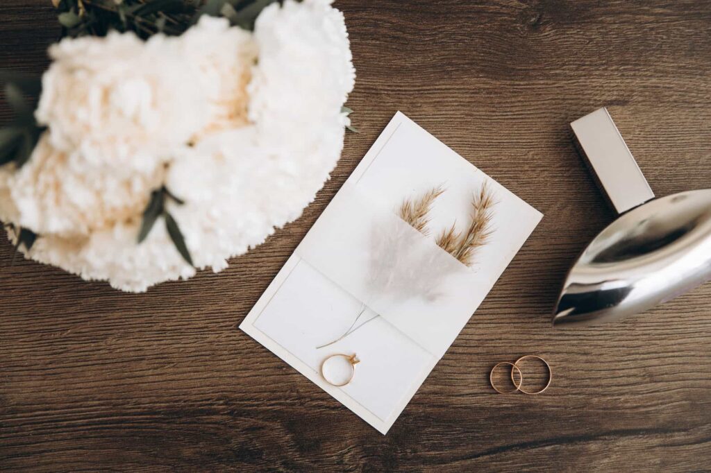 How to Design Unique Wedding Invitations