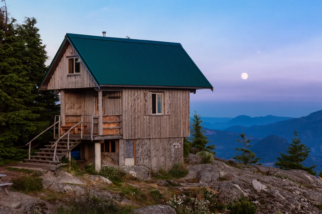 Discover Your Comfort and Secluded Cabin Experiences